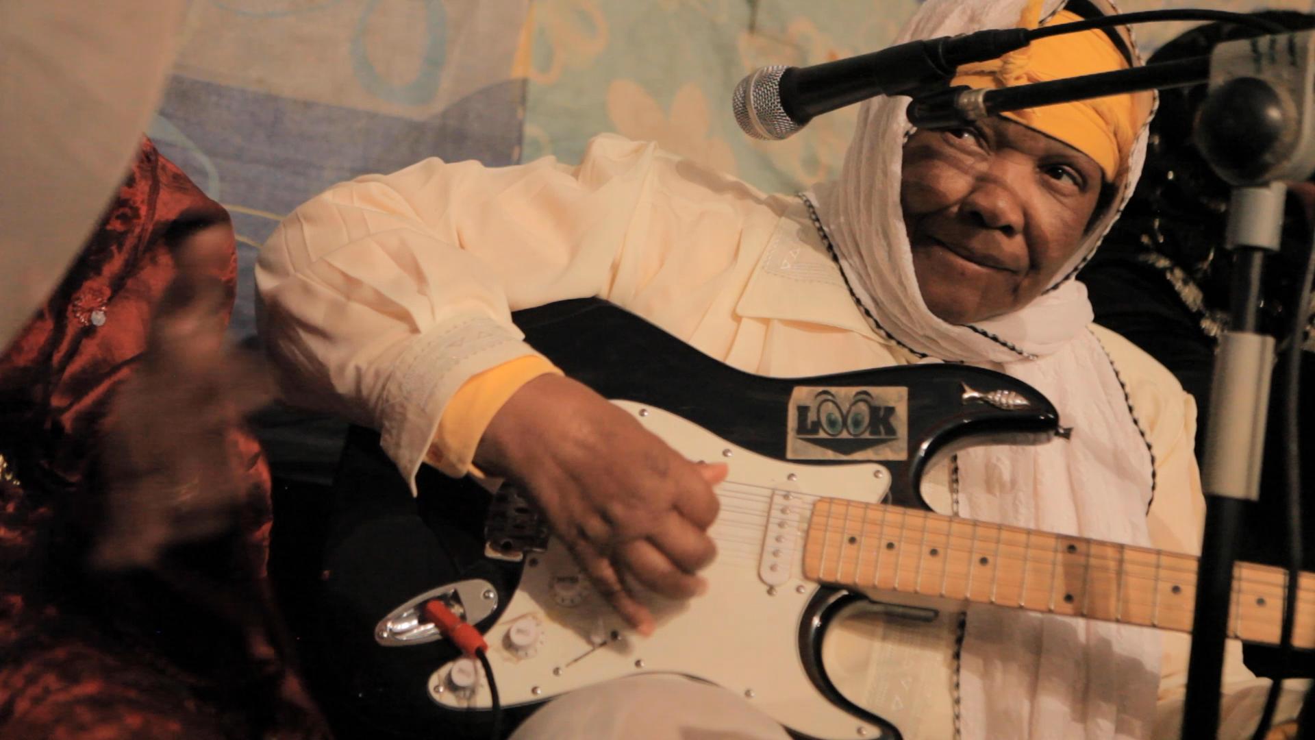 “The Desert Rocker”