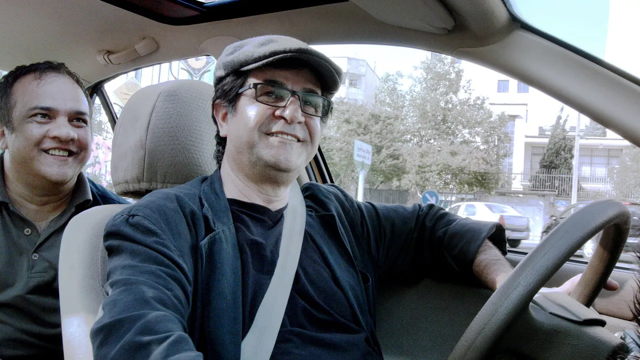 Jafar Panahi’s Taxi//تاکسی